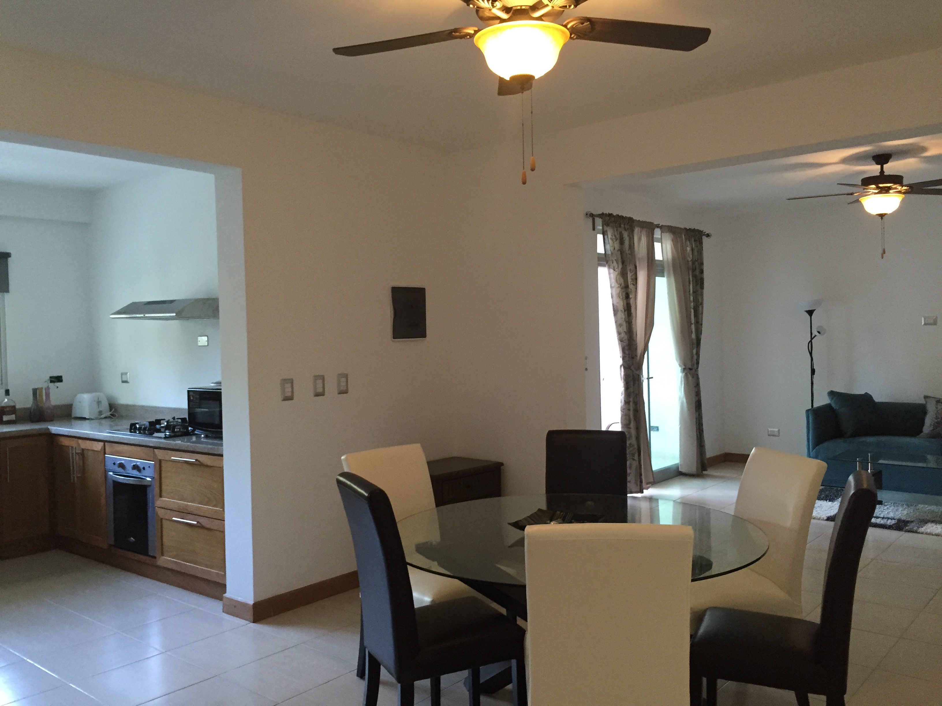 Ocean Rocks apartment H1 photo 7