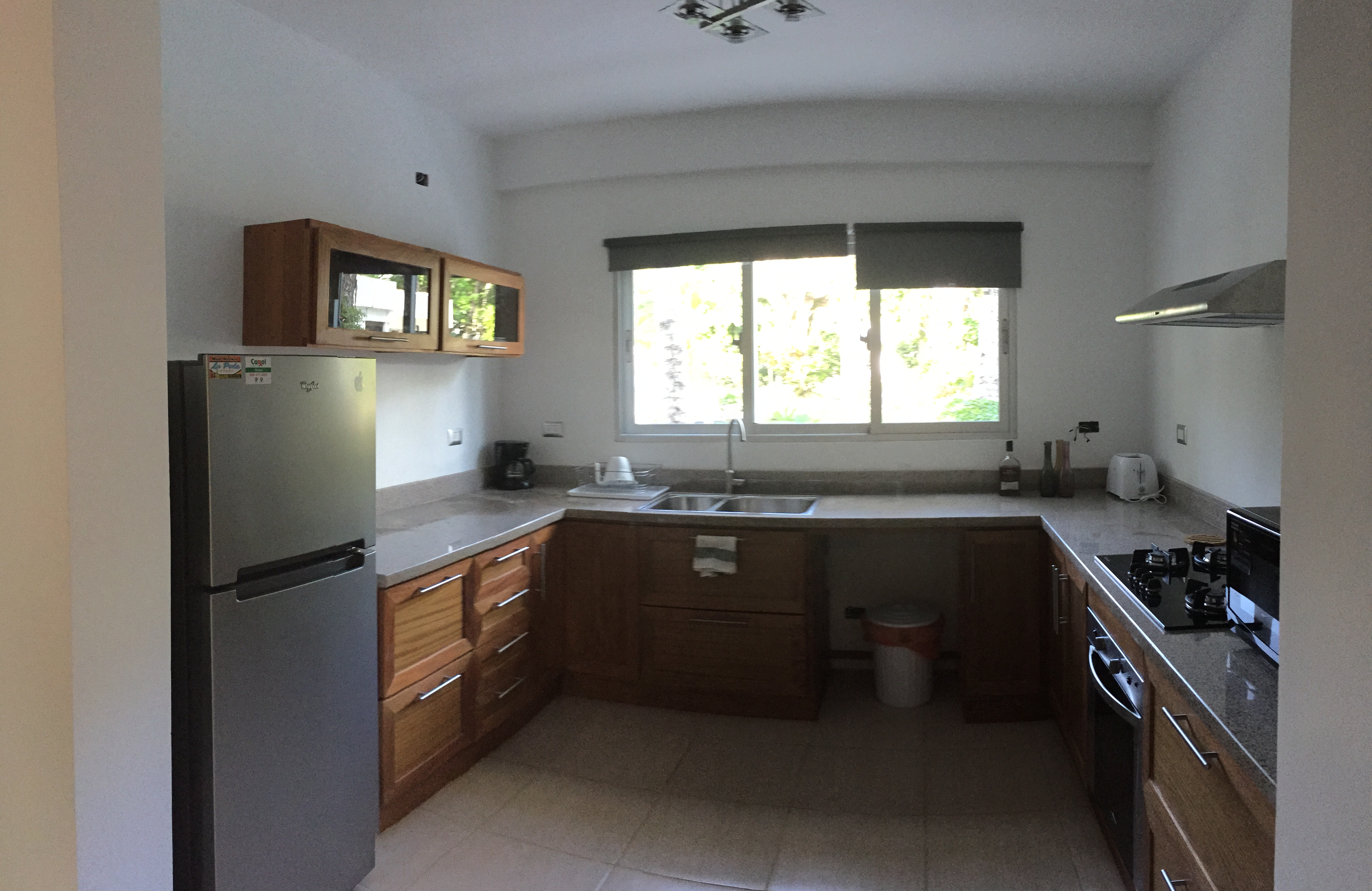 Ocean Rocks apartment H1 photo 8