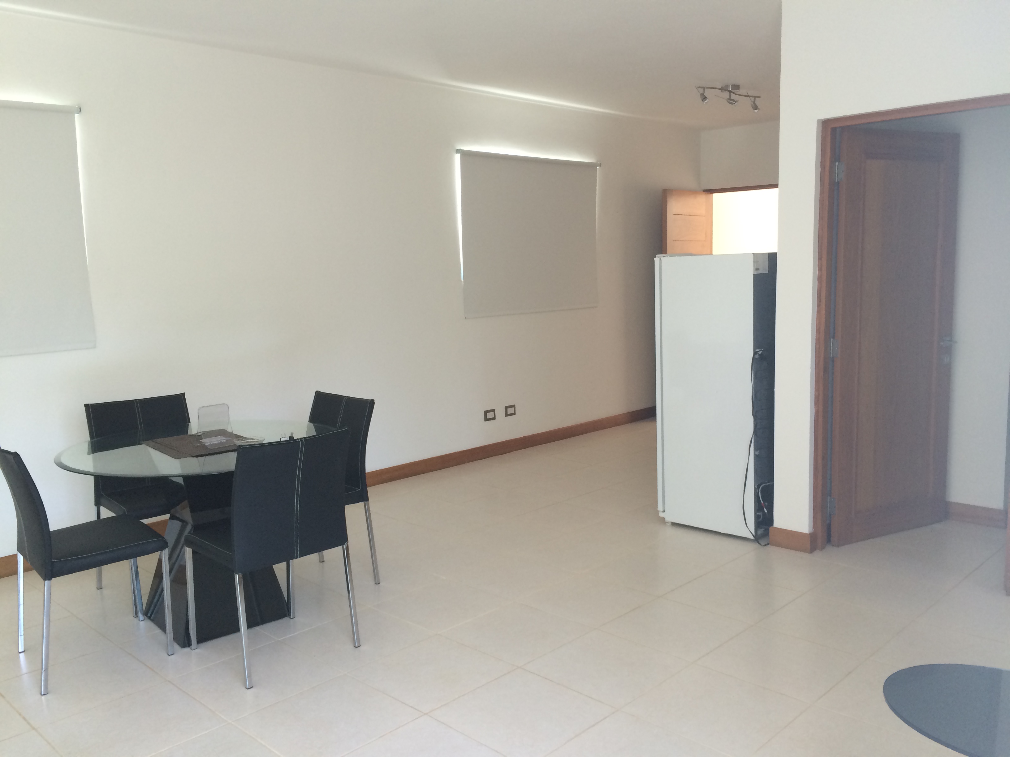 Ocean Rocks apartment H4