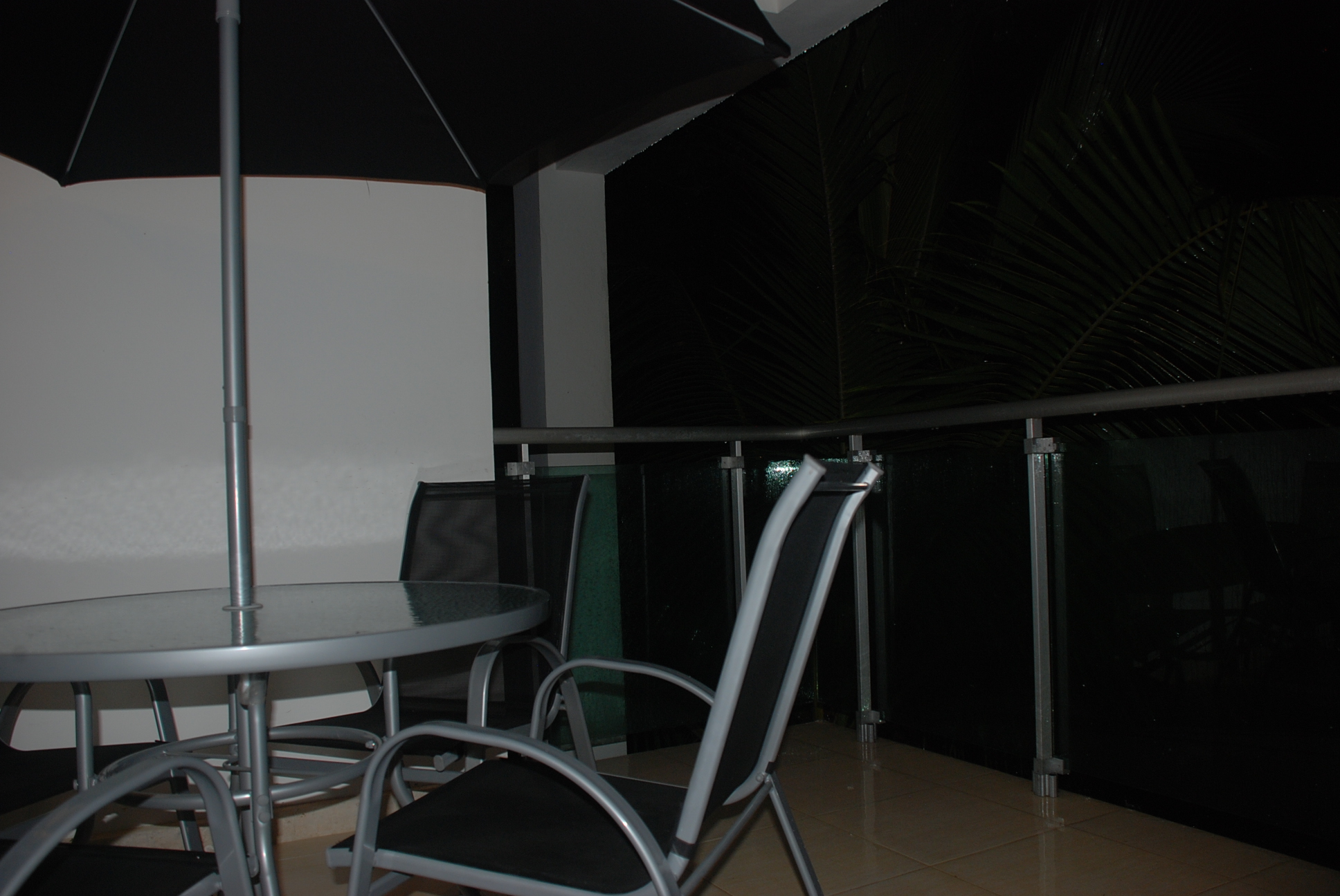 Ocean Rocks apartment I2 photo 5